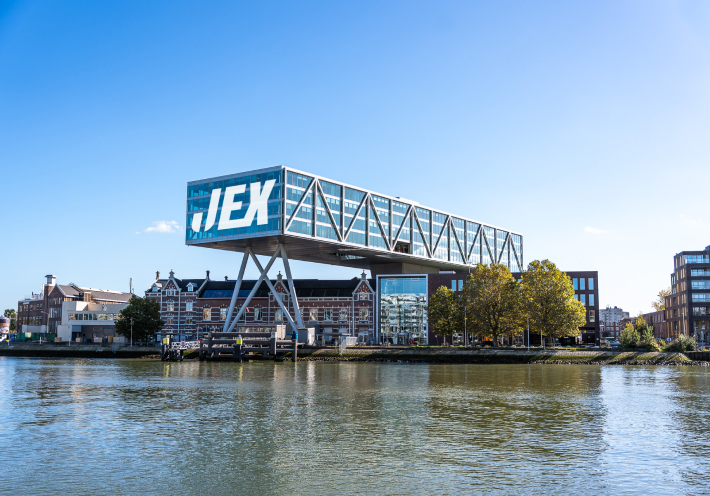 JEX nieuwe pand aan de Nassaukade 5